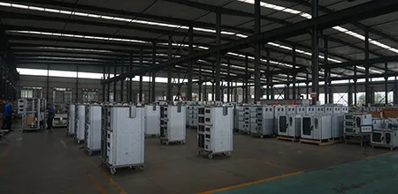 ورشة تصنيع معدات المطابخ التجارية