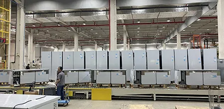 معدات خضعت لفحص الجودة وبانتظار التغليف النهائي قبل الشحن