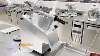 قطاعة خضروات وفواكه