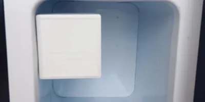 صانعة ثلج توضع فوق طاولة، صانعة ثلج كاونتر