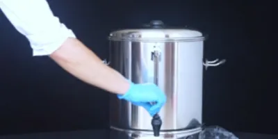 غلاية ماء كهربائية