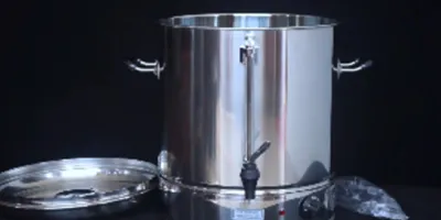 غلاية ماء كهربائية