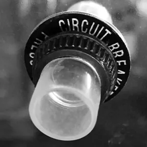 غطاء حماية قاطع التيار